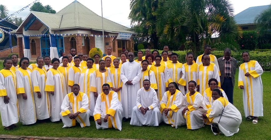 KORALI MAGNIFICAT YAKOREYE URUGENDO NYOBOKAMANA KU NGORO YA BIKIRA MARIYA UMWAMIKAZI WA FATIMA