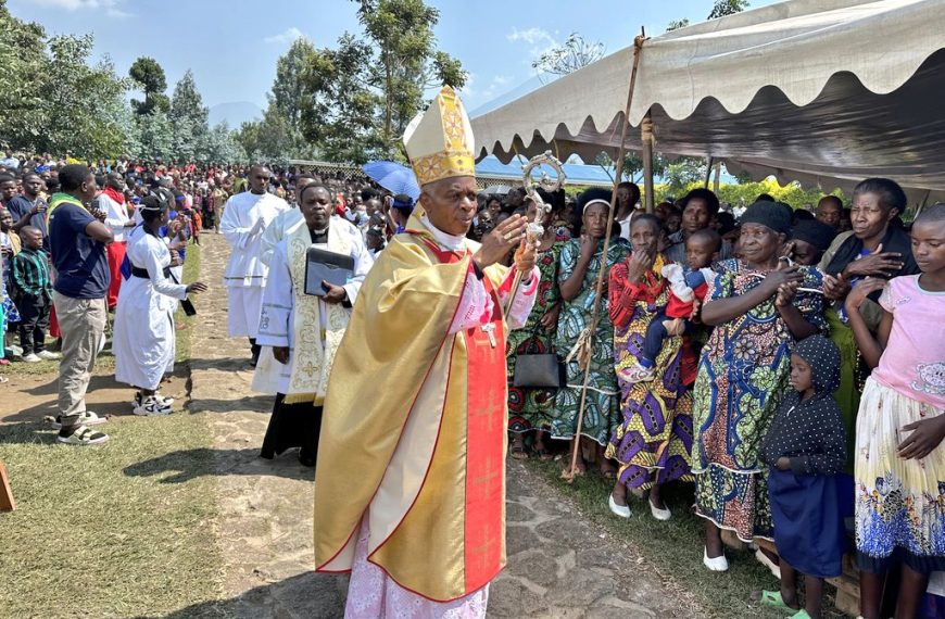 Umusi wa mbere, kuwa kane le 28/08/ 2025. Igikorwa cyo guhererekanya wa Forum ya Diyosezi